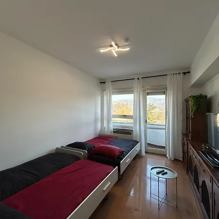 120 Mq Trilocale E Terrazzo Apartment *